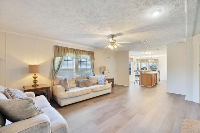 278 Tiger Lily Lane, Defuniak Springs, FL 32433