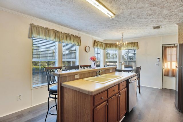 278 Tiger Lily Lane, Defuniak Springs, FL 32433