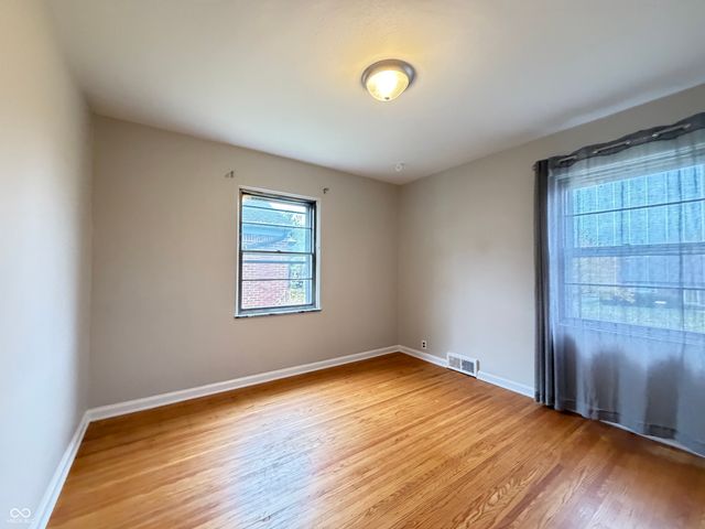 5430 E 11th Street, Indianapolis, IN 46219