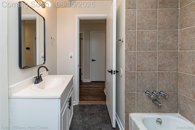 24876 Dale Avenue, Eastpointe, MI 48021