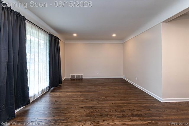 24876 Dale Avenue, Eastpointe, MI 48021