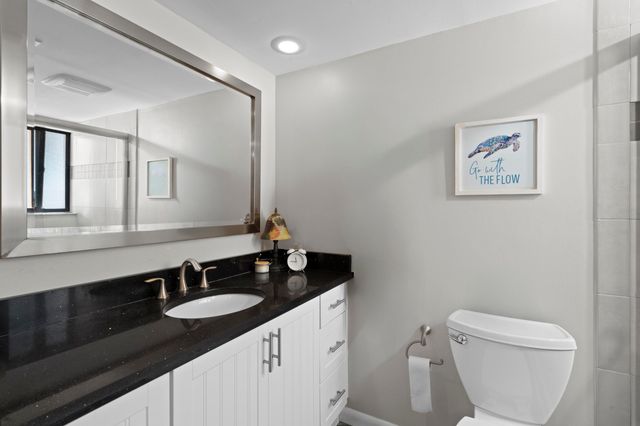 233 NE Edgewater Drive 104, Hutchinson Island, FL 34996