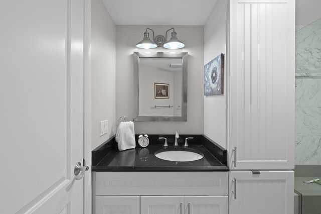 233 NE Edgewater Drive 104, Hutchinson Island, FL 34996