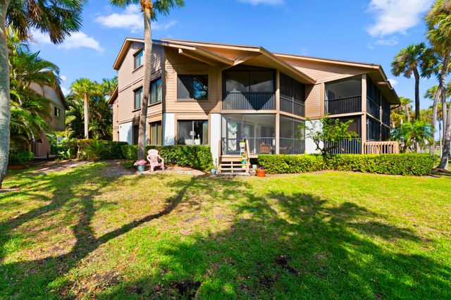 233 NE Edgewater Drive 104, Hutchinson Island, FL 34996