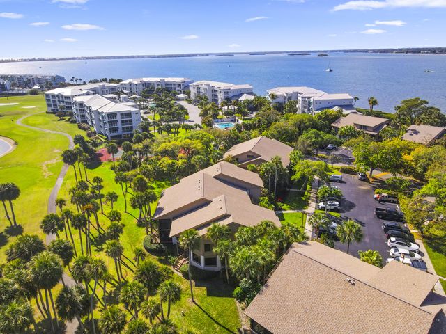 233 NE Edgewater Drive 104, Hutchinson Island, FL 34996