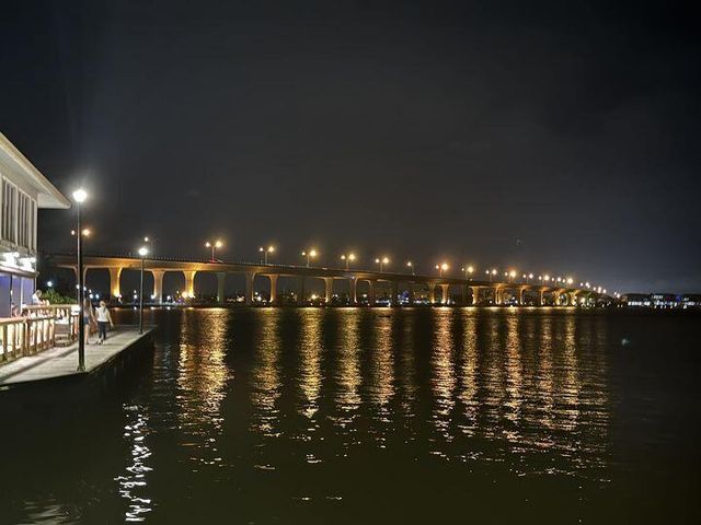 233 NE Edgewater Drive 104, Hutchinson Island, FL 34996