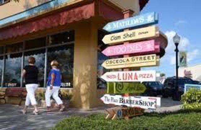 233 NE Edgewater Drive 104, Hutchinson Island, FL 34996