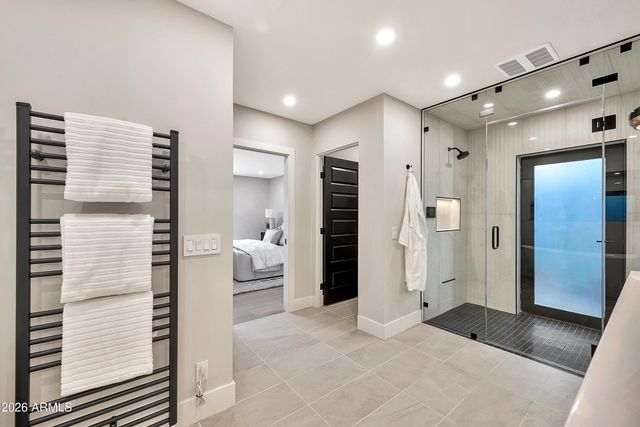 1955 E GREENWAY Road, Phoenix, AZ 85022