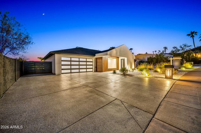 1955 E GREENWAY Road, Phoenix, AZ 85022