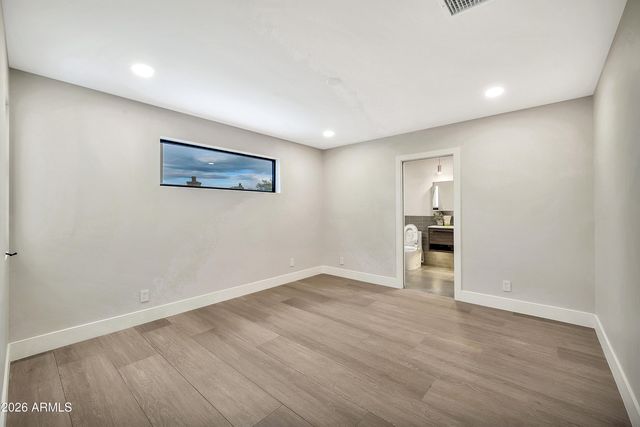 1955 E GREENWAY Road, Phoenix, AZ 85022