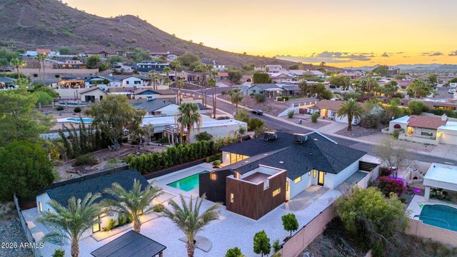 1955 E GREENWAY Road, Phoenix, AZ 85022