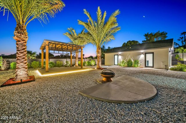 1955 E GREENWAY Road, Phoenix, AZ 85022