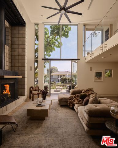 2801 Sanborn Avenue, Los Angeles, CA 90291