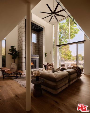 2801 Sanborn Avenue, Los Angeles, CA 90291