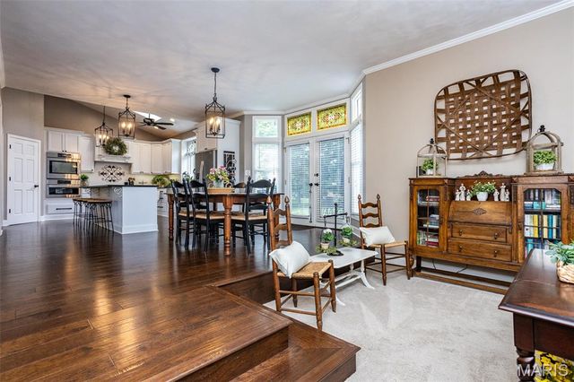 600 East Waters Edge Drive, Shiloh, IL 62221