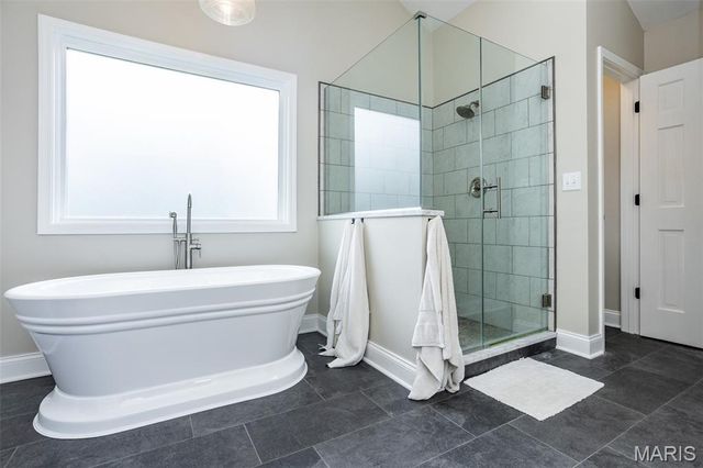 600 East Waters Edge Drive, Shiloh, IL 62221