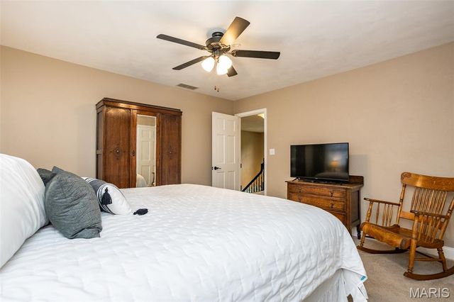 600 East Waters Edge Drive, Shiloh, IL 62221