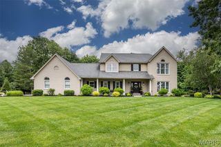 600 East Waters Edge Drive, Shiloh, IL 62221