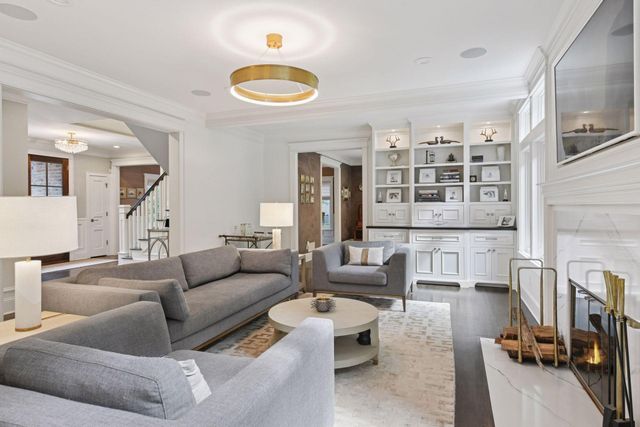 20715 Linwood Road, Deephaven, MN 55331