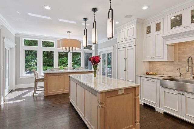 20715 Linwood Road, Deephaven, MN 55331