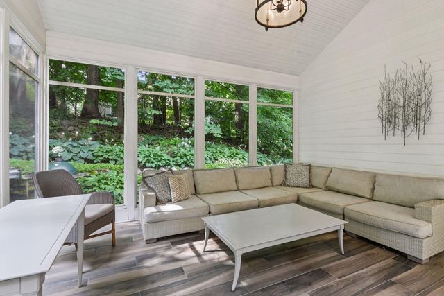 20715 Linwood Road, Deephaven, MN 55331