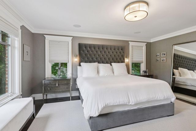 20715 Linwood Road, Deephaven, MN 55331