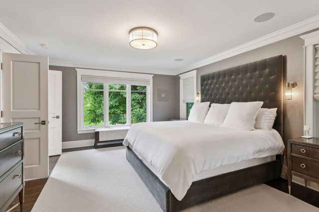 20715 Linwood Road, Deephaven, MN 55331