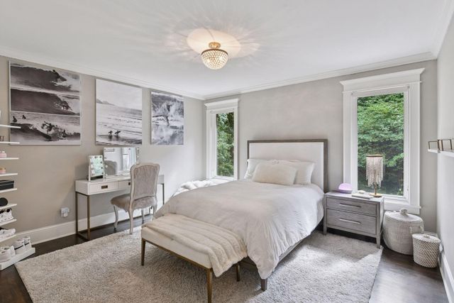 20715 Linwood Road, Deephaven, MN 55331