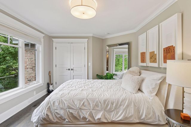 20715 Linwood Road, Deephaven, MN 55331