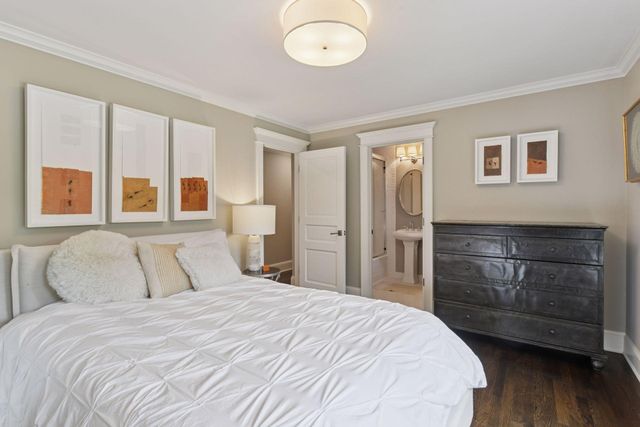 20715 Linwood Road, Deephaven, MN 55331