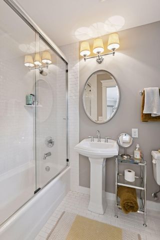 20715 Linwood Road, Deephaven, MN 55331