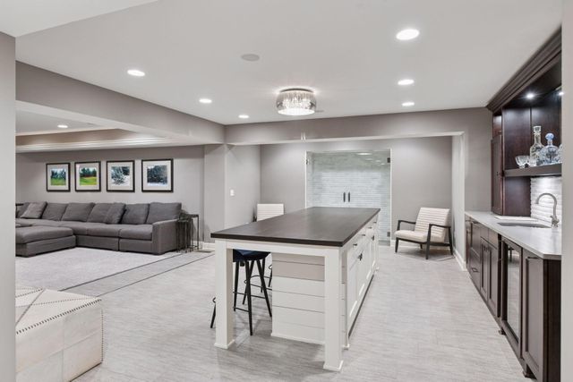 20715 Linwood Road, Deephaven, MN 55331