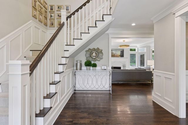 20715 Linwood Road, Deephaven, MN 55331