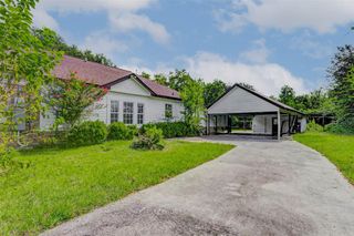 10910 Maple Leaf Street B, Houston, TX 77016