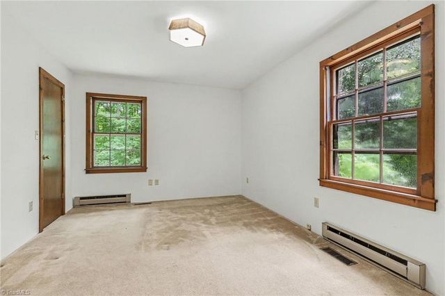 381 E Homestead Drive, Lexington, NC 27292