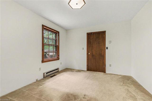 381 E Homestead Drive, Lexington, NC 27292
