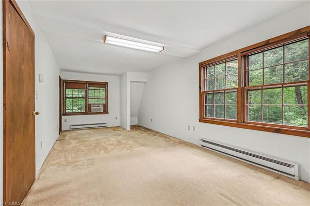 381 E Homestead Drive, Lexington, NC 27292