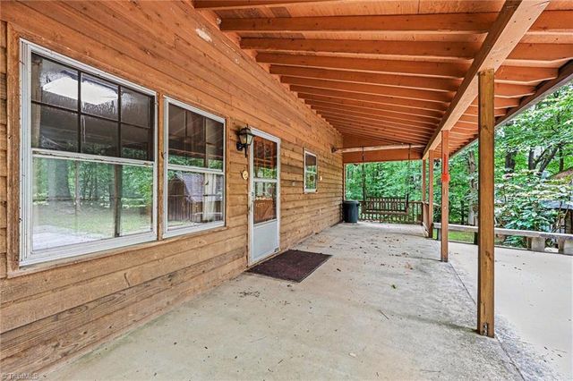 381 E Homestead Drive, Lexington, NC 27292