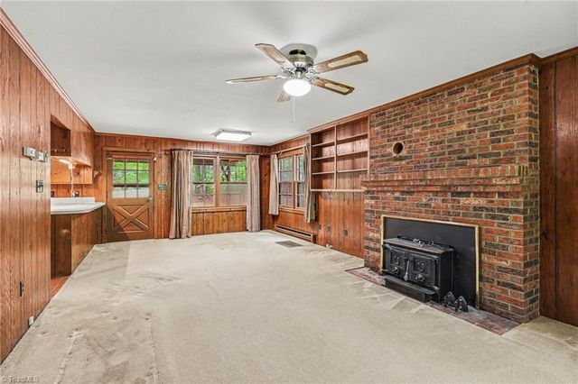381 E Homestead Drive, Lexington, NC 27292