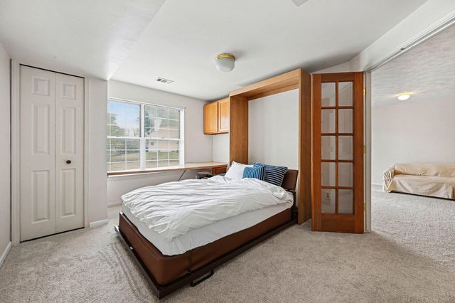 4356 Pine Ridge Court, Ann Arbor, MI 48105