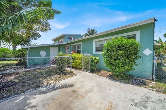 111 Ocean Parkway, Boynton Beach, FL 33435