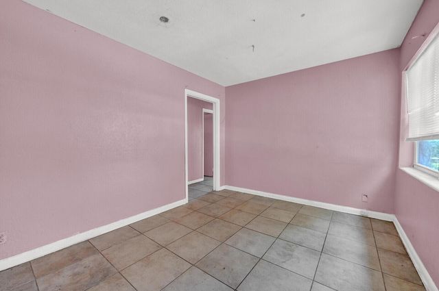 111 Ocean Parkway, Boynton Beach, FL 33435