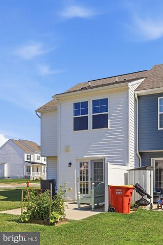 275 COLSTON RD, Charles Town, WV 25414