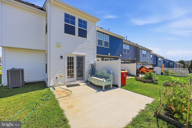 275 COLSTON RD, Charles Town, WV 25414