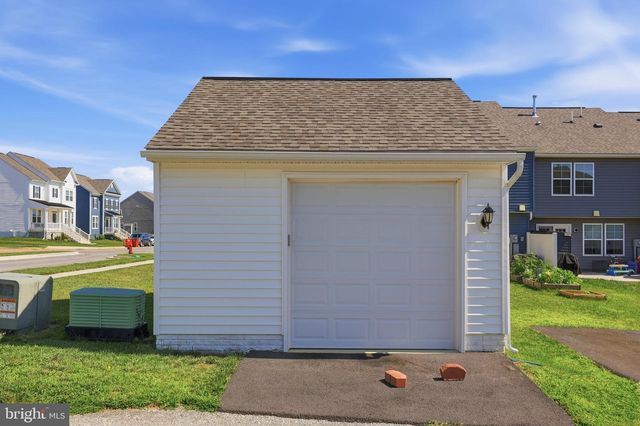 275 COLSTON RD, Charles Town, WV 25414