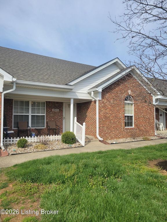 8553 Applegate Village Dr, Louisville, KY 40219
