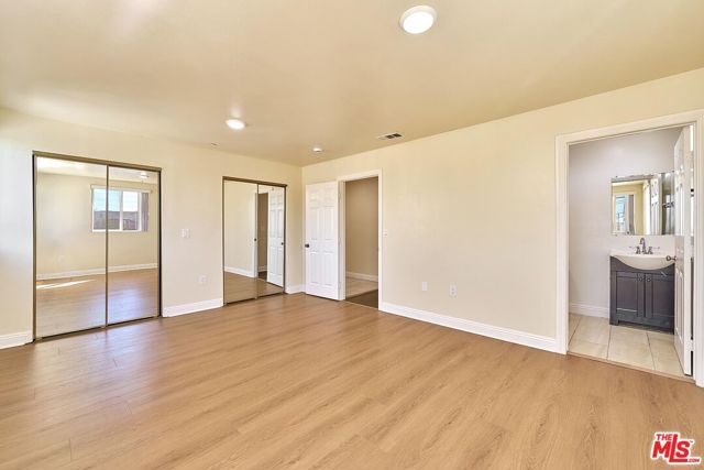 671 W 62nd Street, Los Angeles, CA 90044