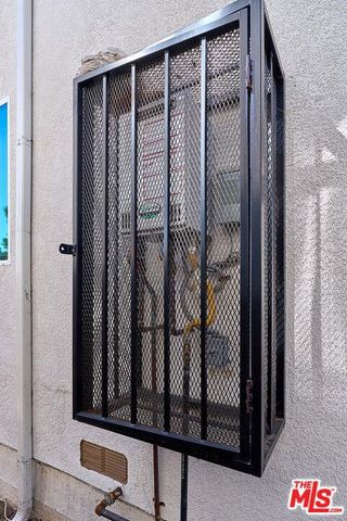 671 W 62nd Street, Los Angeles, CA 90044
