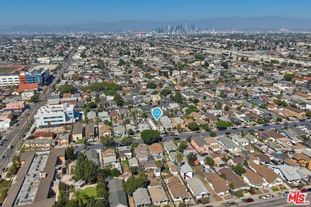 671 W 62nd Street, Los Angeles, CA 90044