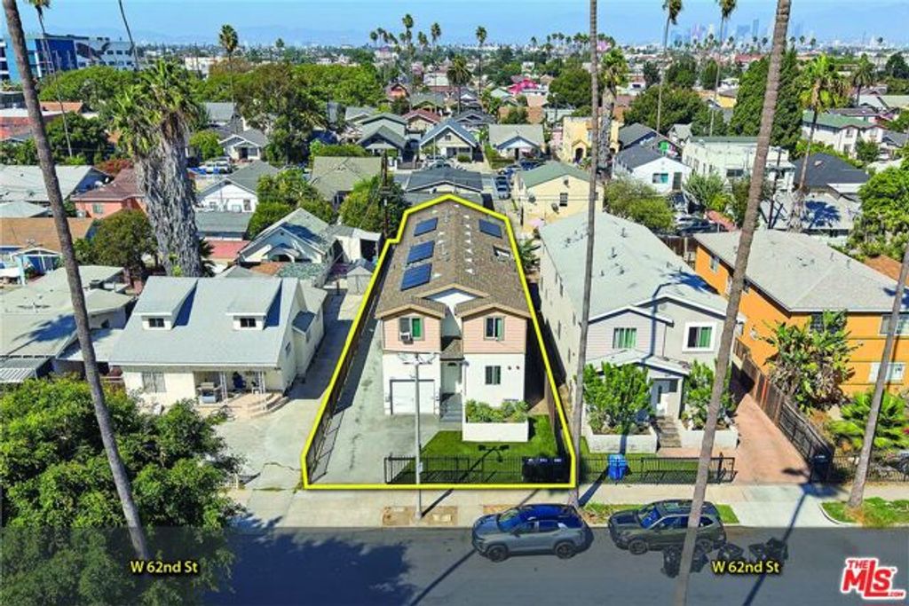 671 W 62nd Street, Los Angeles, CA 90044
